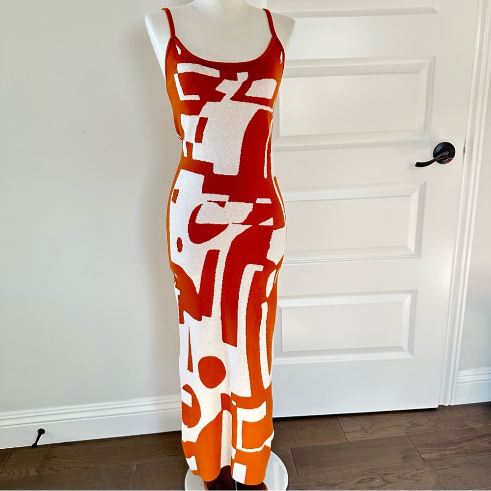 Sleeveless Orange and White Abstract Midi Dress - Picture 5 of 10